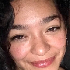 Meet your Posher, Talia